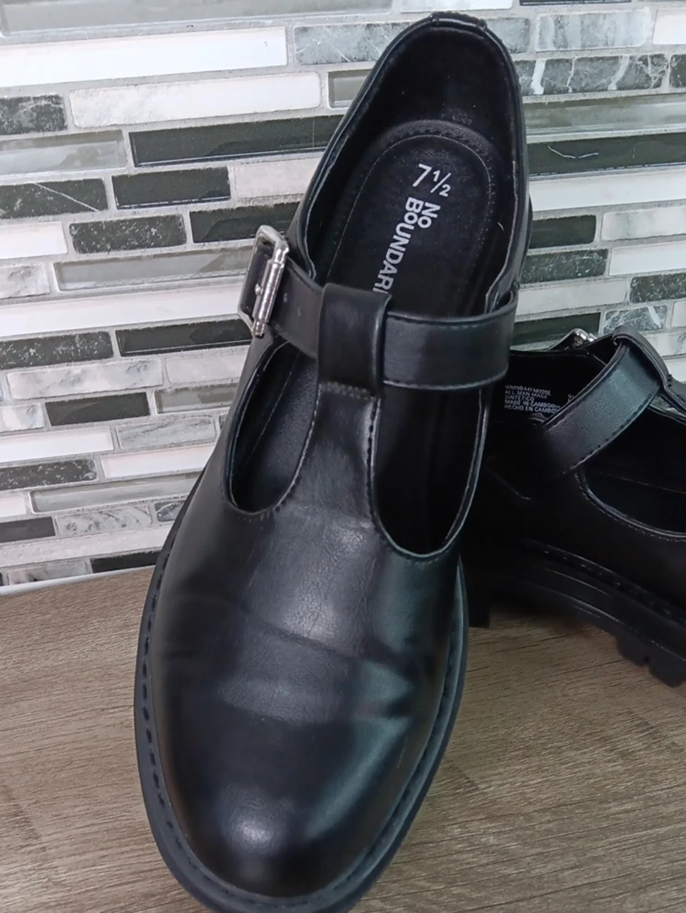 No Boundaries 7.5 Black Mary Janes Faux Leather Chunky Heel School Girl